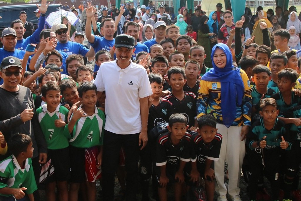 MI Hidayatullah Juara Turnamen Piala Bupati U-12 1 13 3klm bupati banjar jpg