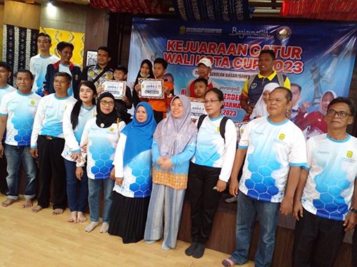 13 3klm juara catur jpg