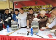 Polda Kalteng Musnahkan 1,1 Kilogram Sabu