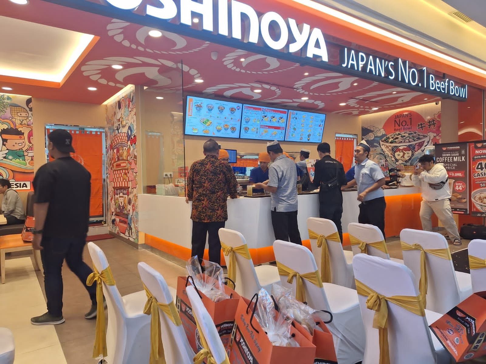 9 3Klm kehadiran yoshinoya