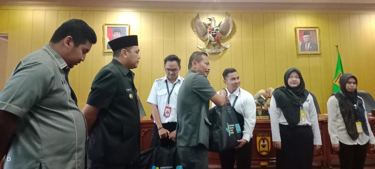 Hal 10 3 KLm BJB 1 8