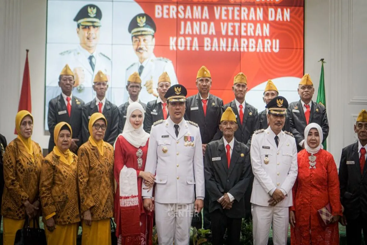 Wali Kota: HUT RI Momentum Generasi Wujudkan Cita-Cita Pendiri Bangsa 1 Hal 10 3 Klm BJB 1