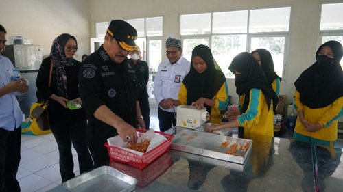 Hal 10 7 KLm Gabung BJB 1