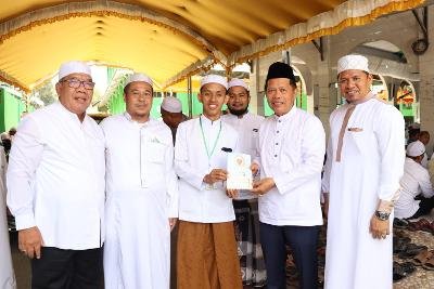 Haul Pertama Pengasuh PP Assuniyah Tambarangan Digelar 1 Hal 12 Tapin 35 klm 16