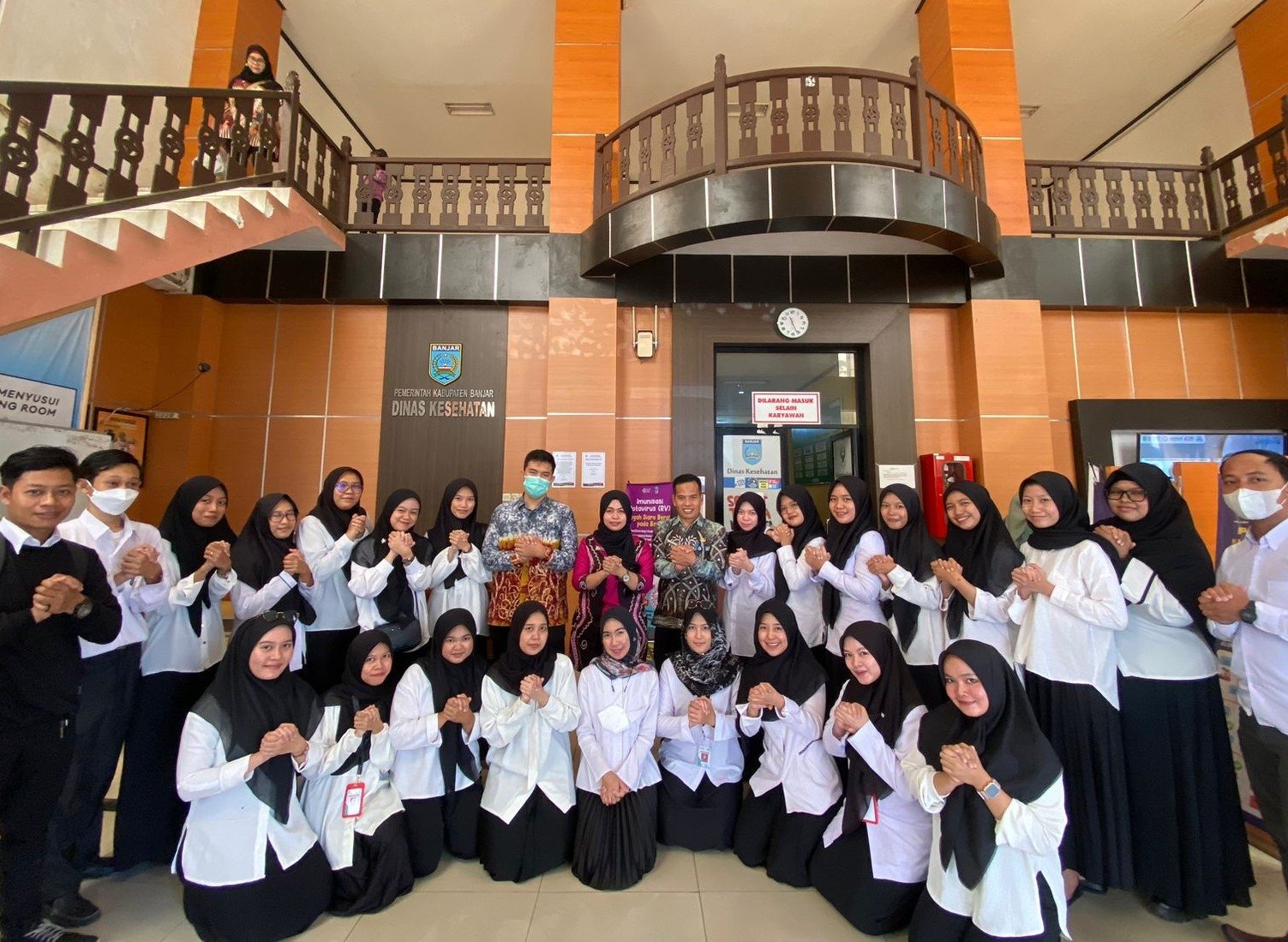 Hal 16 2 Klm Martapura Petugas anumerator