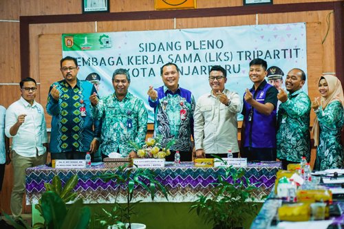 Hal 16 3 Klm Tenaga Kerja