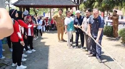 Menyemarakan HUT RI Ke-78, Setwan Balangan Gelar Perlombaan 1 Hal 2 Bal 3 klm 15