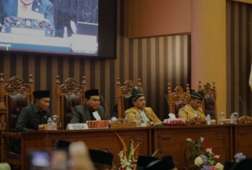 Bupati Tanbu Hadiri Paripurna Pidato Kenegaraan Presiden RI 1 Hal 2 Batulicin 4 klm