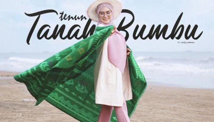 Resty Sempat Bekerjasama Ivan Gunawan Promosikan Kain Tenun Pagatan dan Sasirangan