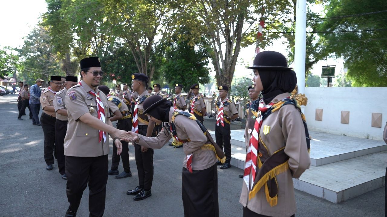 Bupati HST Lepas Kontingen Pramuka Ke Rainas XII Di Cibubur Jakarta ...