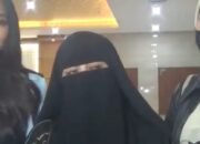 Umi Pipik Laporkan YouTuber Oklin Fia Terkait Konten Kesusilaan