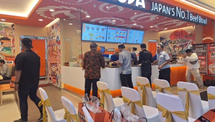 Perdana Buka, Kehadiran Yoshinoya Jadi Salah Satu Bukti Pemulihan Ekonomi Banjarmasin Mulai Membaik