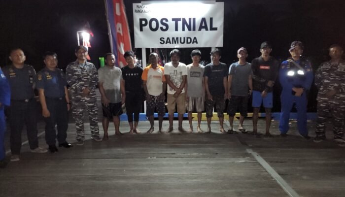 KLM Berkat Sentosa Jaya Tenggelam di Perairan Sampit, ABK dievakuasi ke Pos TNI AL Samuda