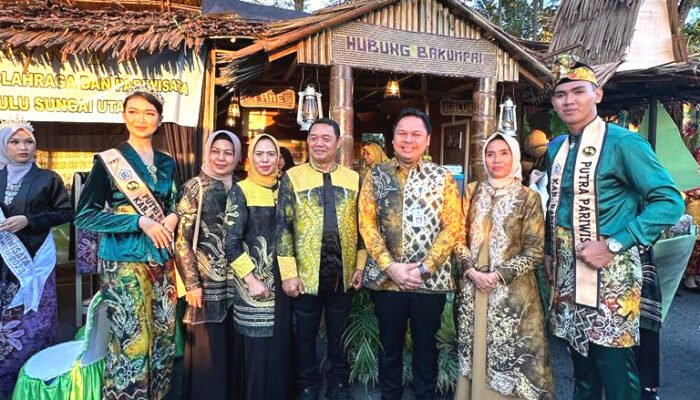 Batola Promosikan Lezatnya Es Krim Kuwini di Festival Wisata Budaya Pasar Terapung