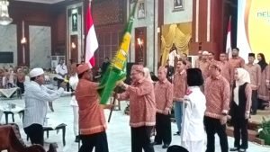 Resmi Dilantik Paman Birin, Kerukunan Keluarga Bakumpai Siap Mendunia 14 Resmi Dilantik Paman Birin, Kerukunan Keluarga Bakumpai Siap Mendunia