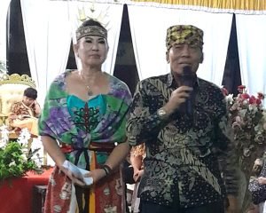Huang Sien An Ingatkan Pentingnya Pendidikan dan Kegigihan bagi Warga Dayak
