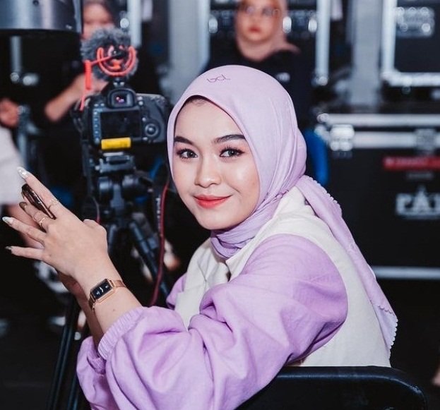 Salma Idol Rada Takut Naik Kelotok 1 1 15 klm salma