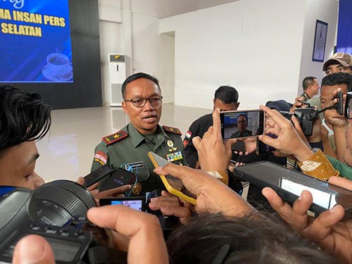 “Tahun Politik Pastilah ada Riak-riak”<br>Danrem 101/Antasari : Bersama Menjaga Keamanan 1 1 2 klm danrem