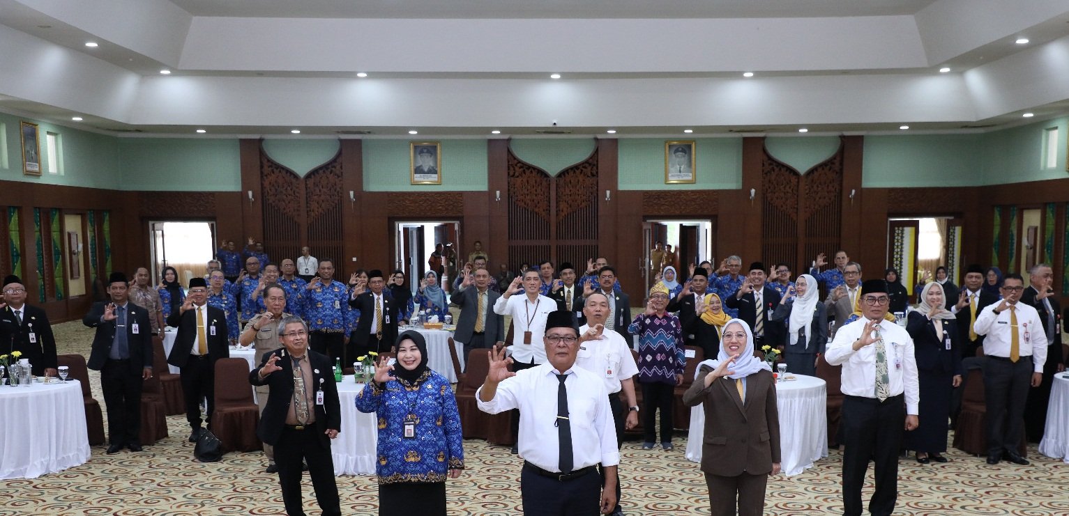 1 35 klm Kontrak Pemprov 18 Geopark meratus.