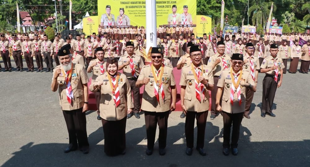 Fokus Peningkatan SDM dan Wawasan Kebangsaan Paman Birin jad Pembina Peringatan Hari Pramuka ke-62 1 1 35 klm Kontrak Pemprov 3 Paman Birin jadi pembina upacara hari pramuka