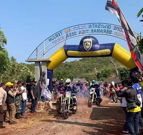 13 2klm Rider Trail jpg