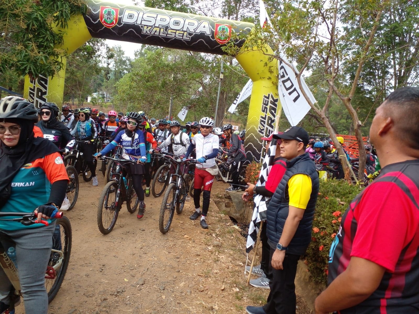 13 3 klm gowes jpg