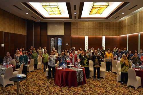 Kemiskinan Ektrem dan Stunting Program Prioritas Pemprov Kalteng. 1 15 kalteng1