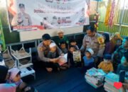 Peduli Budaya Literasi, Jajaran Polsek Bagikan Buku 15 Peduli Budaya Literasi, Jajaran Polsek Bagikan Buku