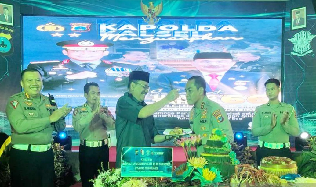 Kembangkan ETLE, Stakeholder Terima Penghargaan dari Kapolda Kalsel 1 5 HL Ditlantas 3klm