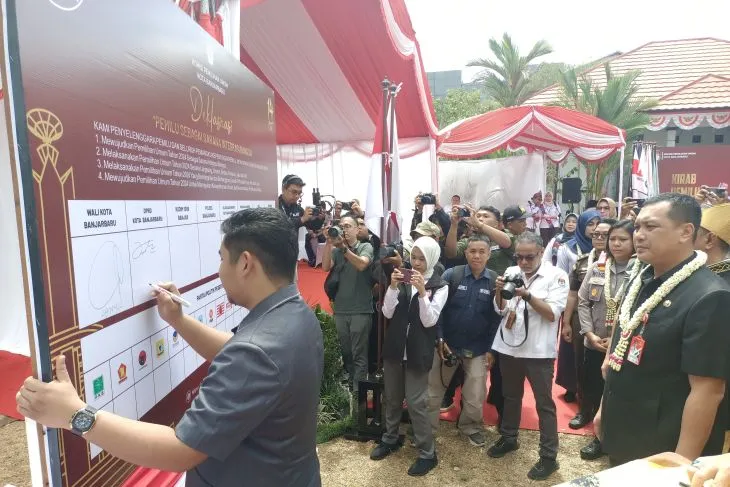 Wali Kota Aditya Harapkan Pemilu di Banjarbaru Damai dan Berintegritas 1 Hal 10 3 KLm BJB 2