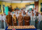 Siswa SMA Ikuti Pengenalan Makanan Bergizi 21 Siswa SMA Ikuti Pengenalan Makanan Bergizi