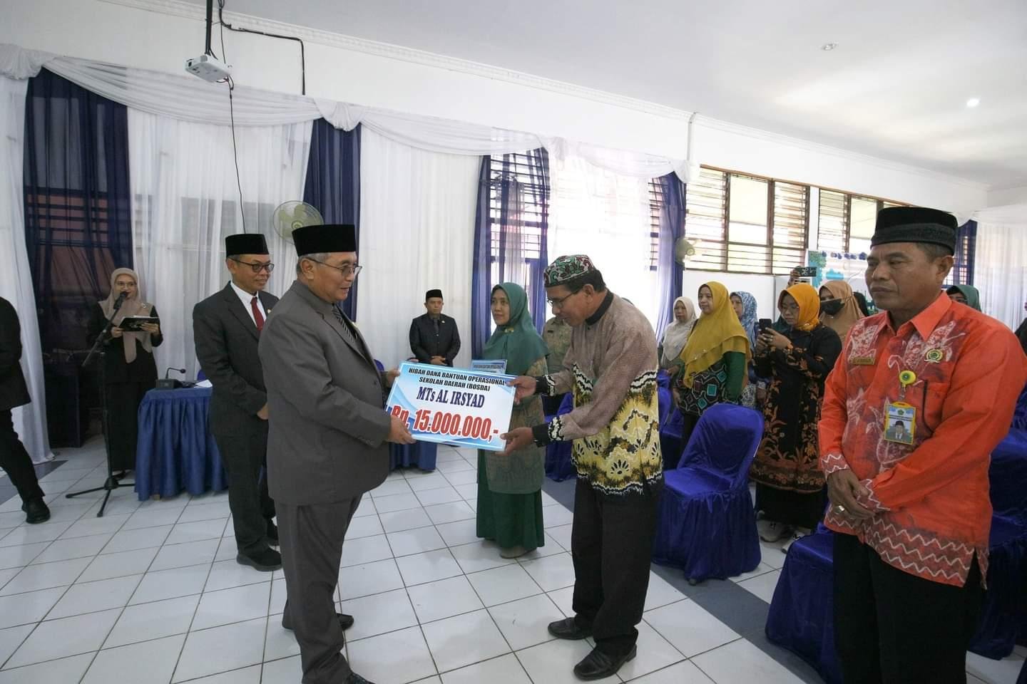 Hal 12 HSS 1 3 klm 8