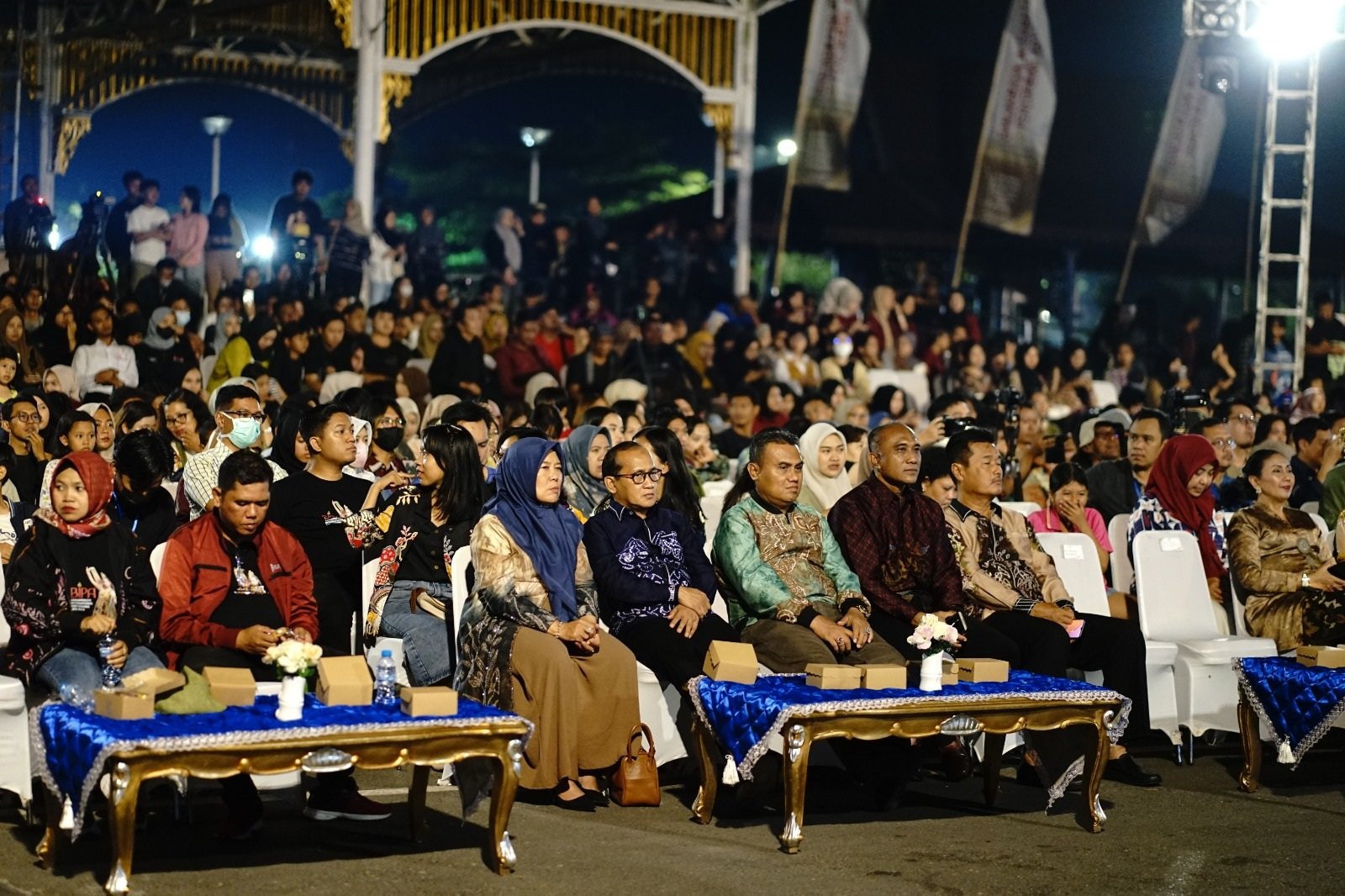 Kesenian Budaya Banjarmasin Sukses Sentuh Pasar Internasional 1 Hal 9 3 KLm KOntrak 2