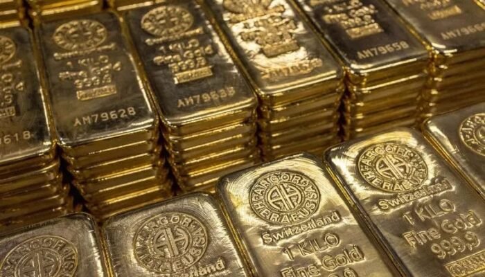 Harga Emas Kembali Menguat