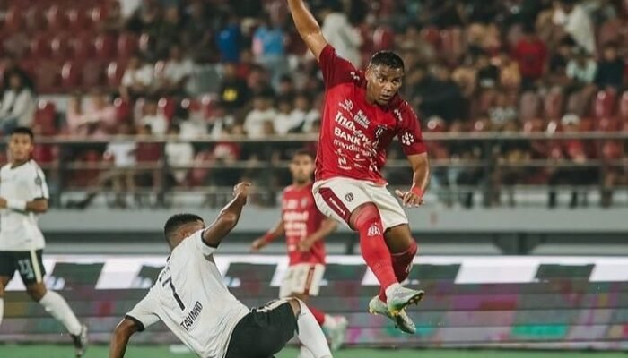 Bali United Berlatih di Lapangan Rumput Sintetis Jelang Hadapi Stallion FC Filipina di Piala AFC