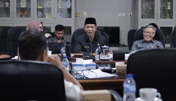 Pansus Bahas Perda Pajak dan Retribusi Daerah