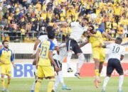 Gol Bunuh Diri Renan Buyarkan Kemenangan Barito Putera atas Rans Nusantara 21 Gol Bunuh Diri Renan Buyarkan Kemenangan Barito Putera atas Rans Nusantara
