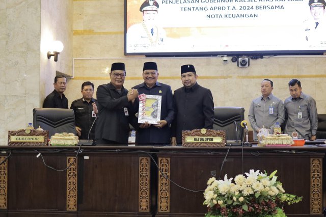 Paman Birin Sampaikan APBD 2024 Capai Rp10,3 Triliun 1 IMG 20230913 214909