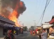 Enam Buah Rumah Hangus Terbakar di Desa Kandang Halang Amuntai Tengah 9 Enam Buah Rumah Hangus Terbakar di Desa Kandang Halang Amuntai Tengah