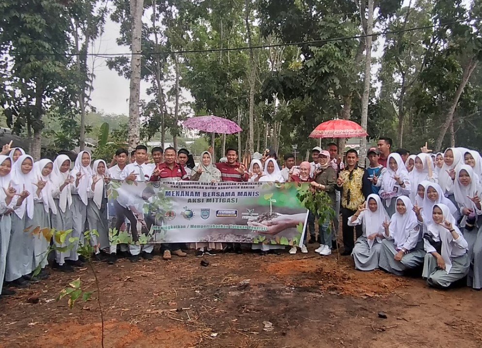 DPRKPLH Kampanyekan Udara Bersih di Sekolah 1 hAL 9 3 klM Lingkungan Hidup