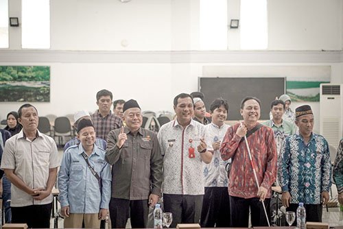 Wali Kota Banjarbaru HM Aditya Mufti Ariffin Dukung dan Permudah Akses Bagi Warga Disabilitas 1 Hal 10 3 KLM BJB 2 11