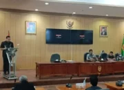 Wali Kota Banjarbaru Tanggapi Pandangan Umum Fraksi DPRD atas Pencabutan Perda 10 Wali Kota Banjarbaru Tanggapi Pandangan Umum Fraksi DPRD atas Pencabutan Perda