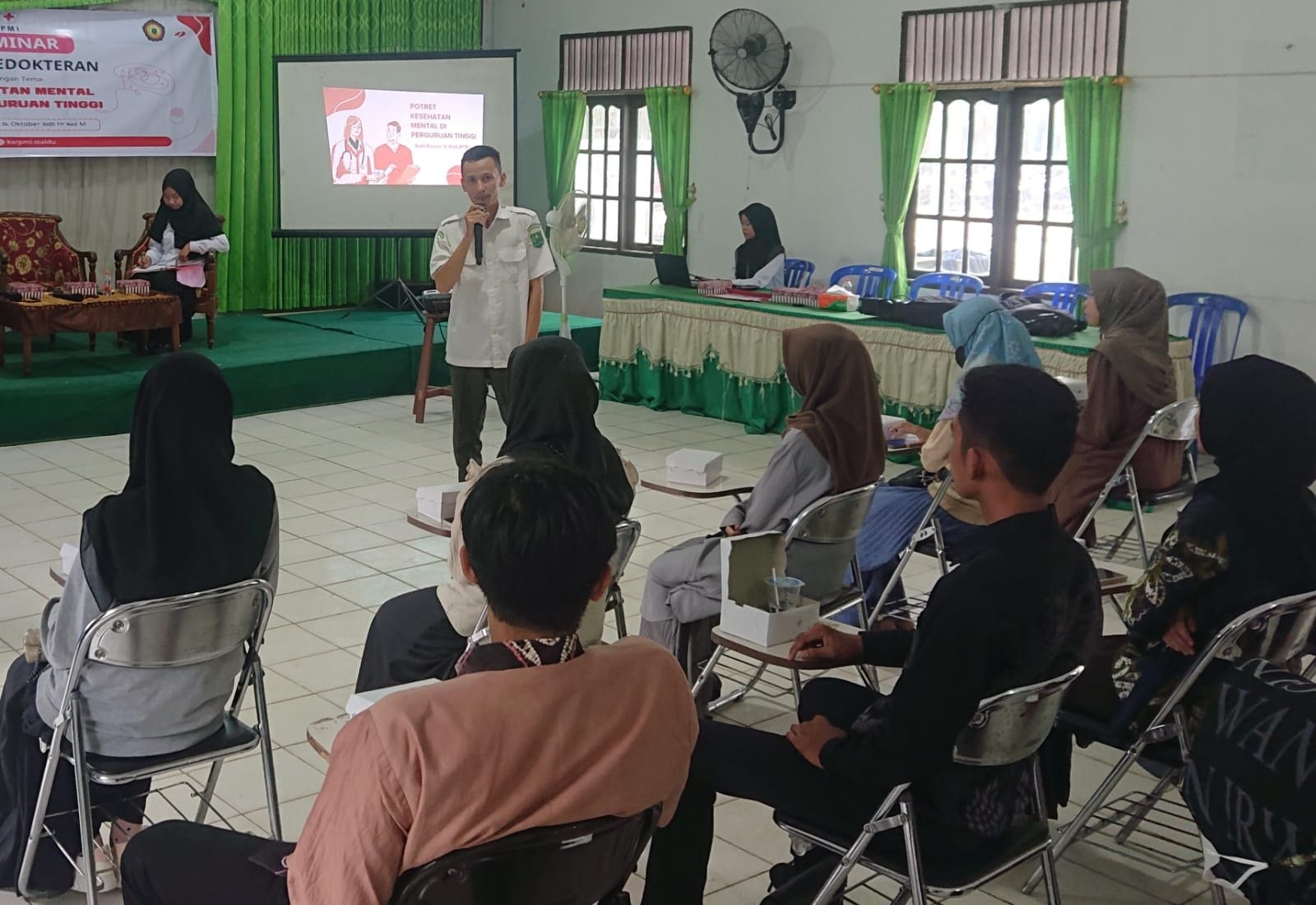 Berbagai Masalah Kesehatan Mental Dibahaa 1 Hal 11 Kandangan 4 klm 1
