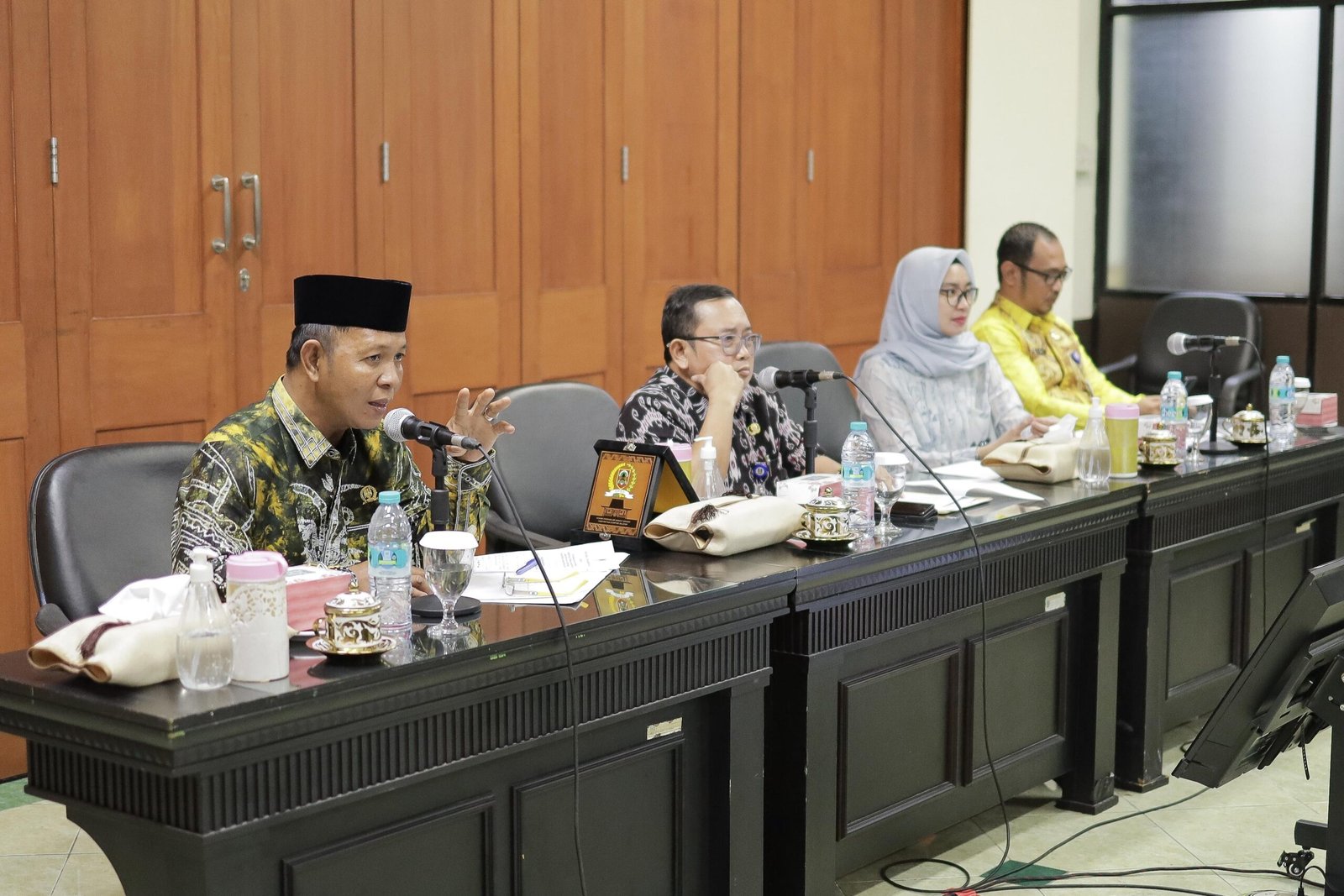 Hal 8 Pajak dan Retribusi scaled
