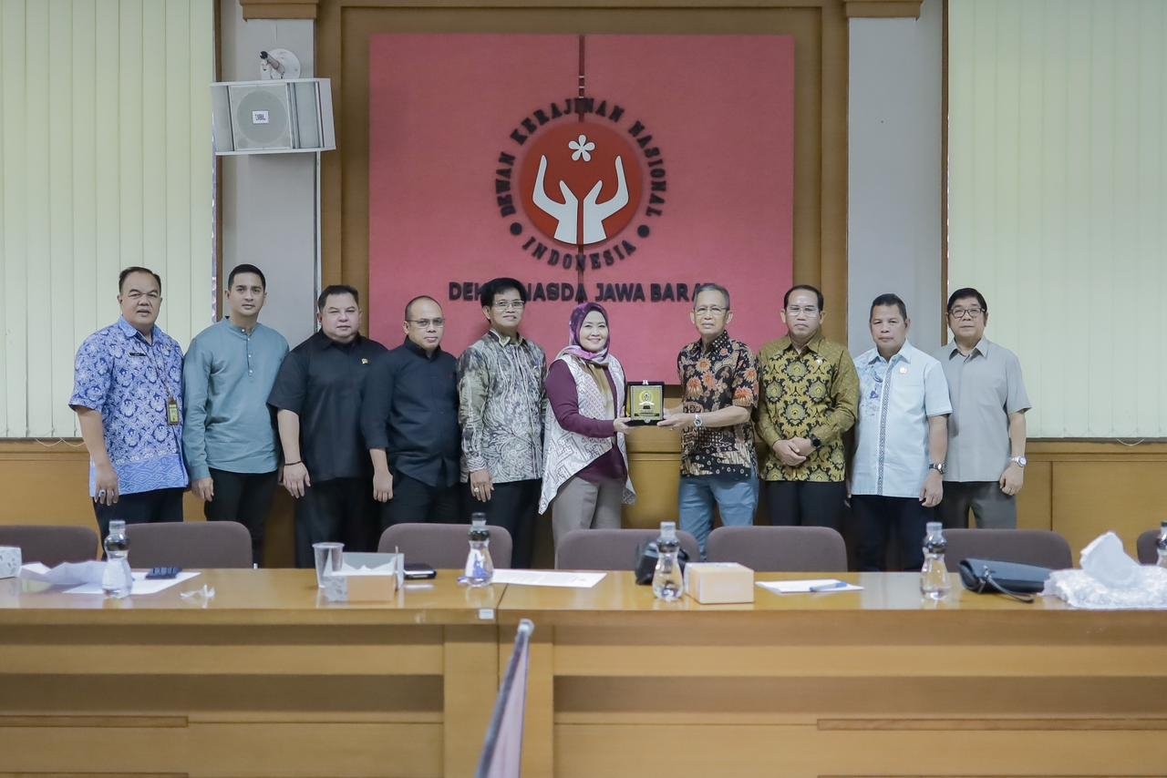 Hal 8 Pembangunan Industri