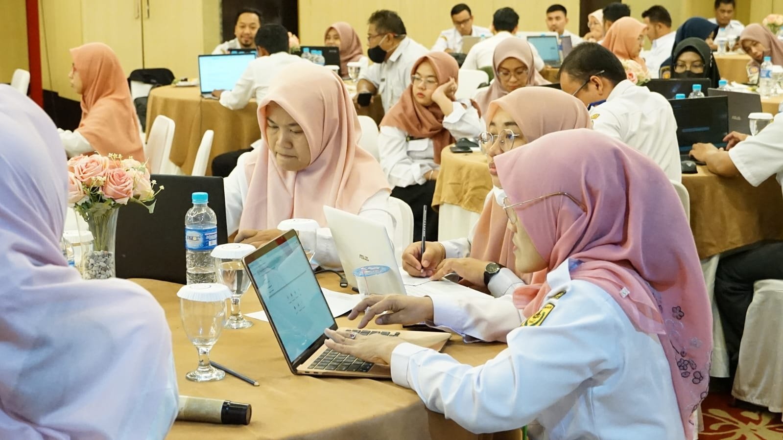 Hal 9 3 KLM Kontrak 2 8