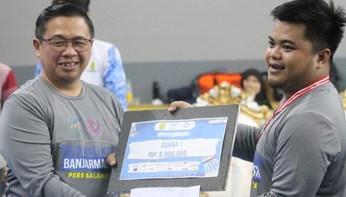 Forum Wartawan Balaikota Pertahankan Piala Walikota
