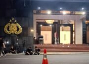 Kapolrestabes Semarang Diperiksa Tujuh Jam Terkait Dugaan Pemerasan Pimpinan KPK pada Mantan Menteri Pertanian 19 Kapolrestabes Semarang Diperiksa Tujuh Jam Terkait Dugaan Pemerasan Pimpinan KPK pada Mantan Menteri Pertanian