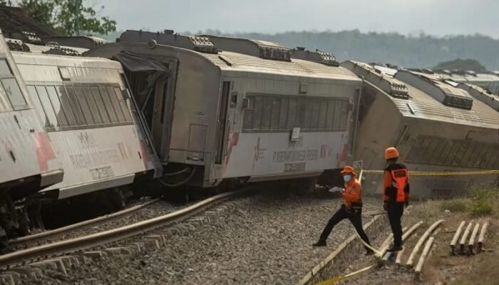 KA Argo Semeru Anjlok Tiga Luka Ringan, Kemenhub Kirimkan Tim Investigasi
