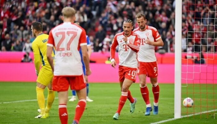 Diwarnai Tiga Kartu Merah, Bayern Muenchen Bantai Darmstadt 8-0